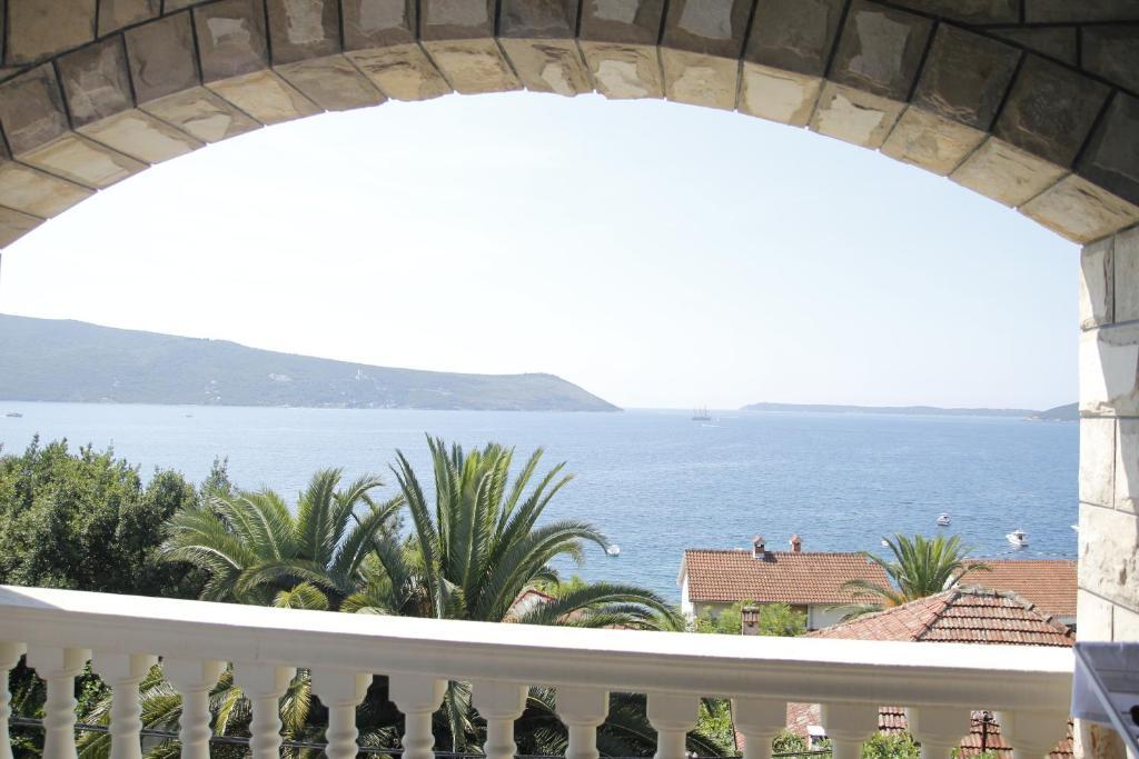 Garni Hotel Bokeska Noc Herceg Novi Zimmer foto